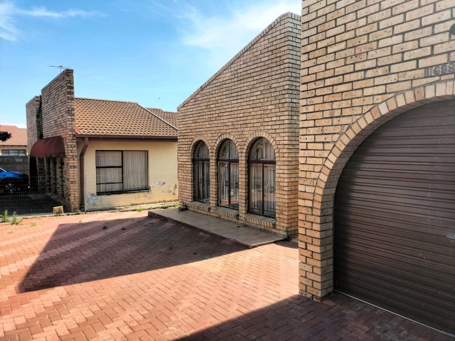 3 Bedroom Property for Sale in Blomanda Free State